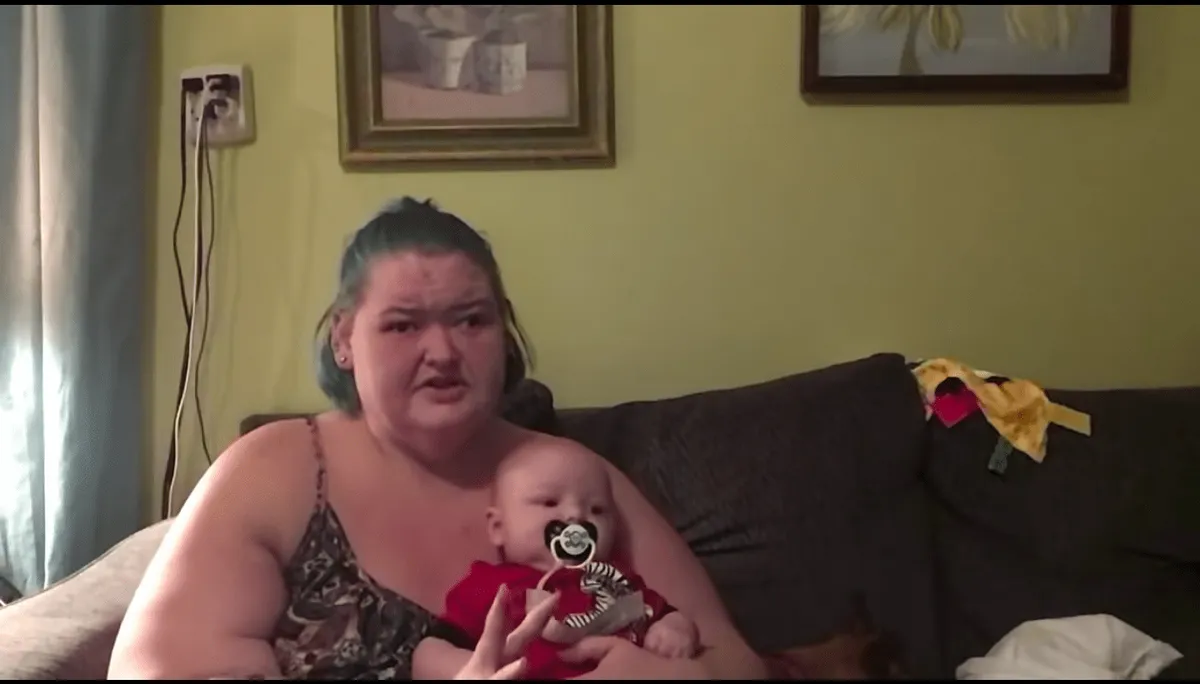 Amy Slaton holding her baby Gage in a video uploaded to her channel on March 2, 2021 | Photo: YouTube/ Amy Slaton-Halterman