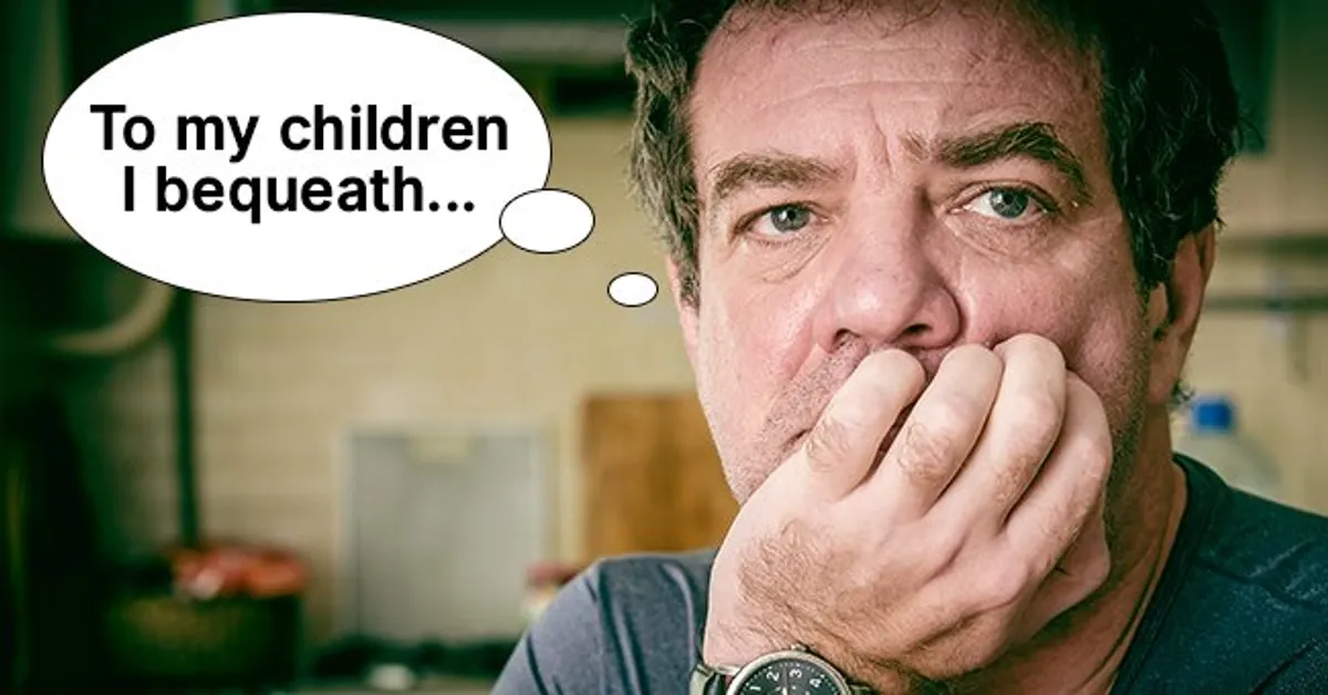 Un homme partageait son testament sur son lit de mort. | Photo : Shutterstock