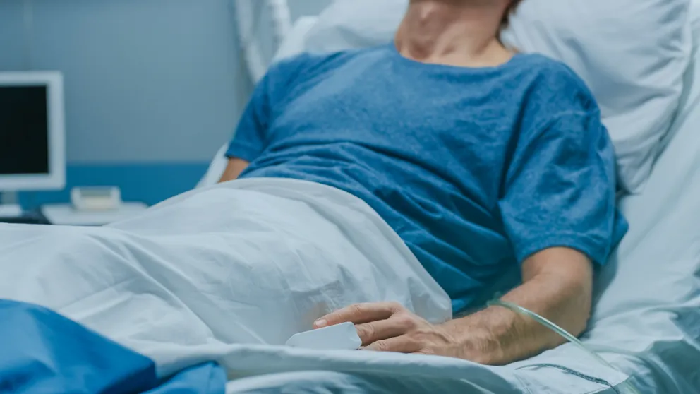 Hombre en el hospital. | Foto: Shutterstock