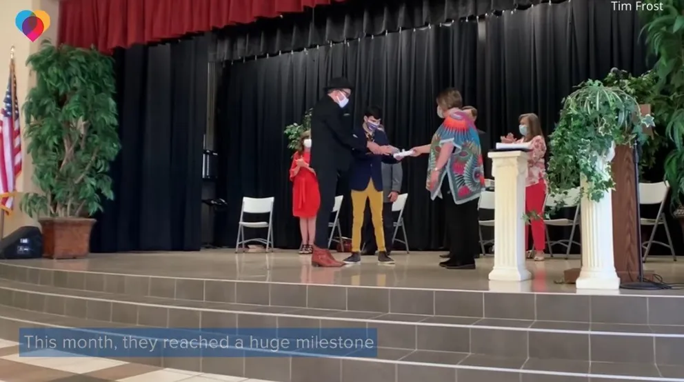 Imagen de la ceremonia de graduación de la escuela | Foto: Youtube.com/CBS News
