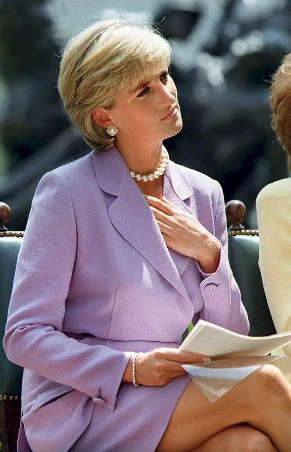 Diana en la sede de la Cruz Roja en Washington DC. | Foto: Getty Images