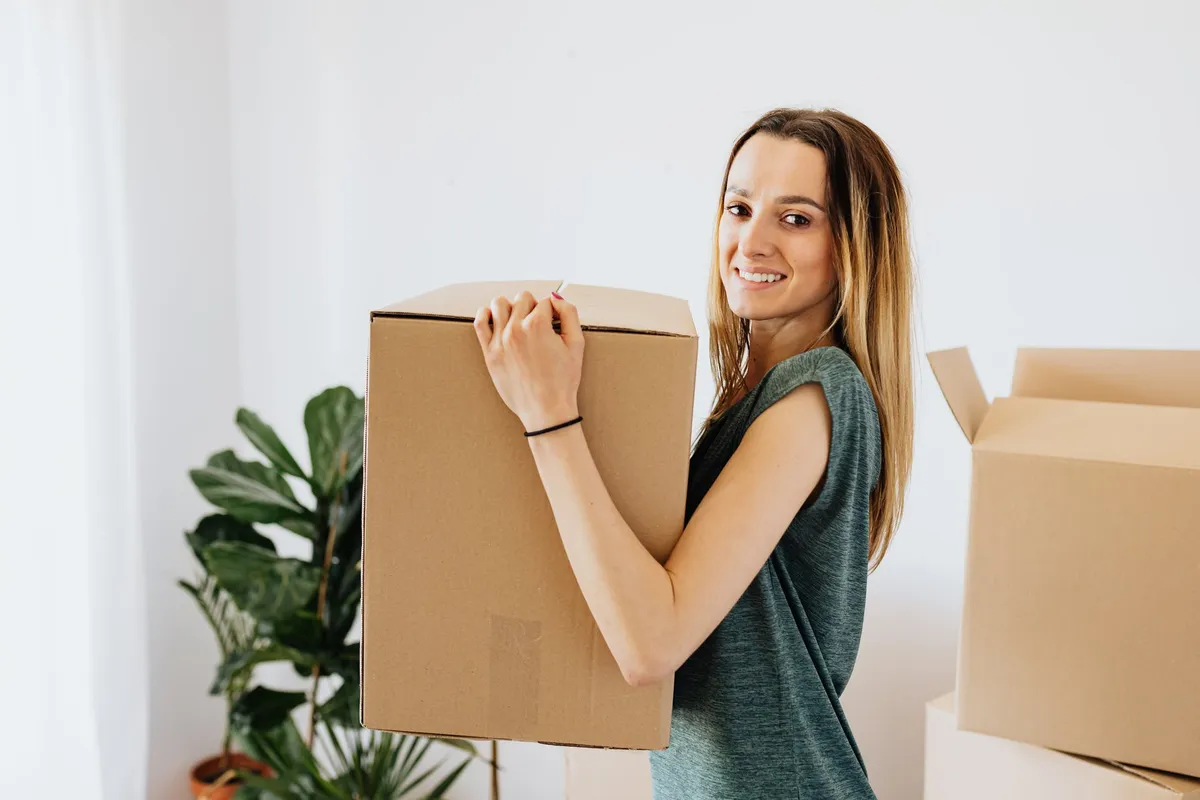 Francesca a aidé sa mère à emménager avec eux. | Source : Pexels
