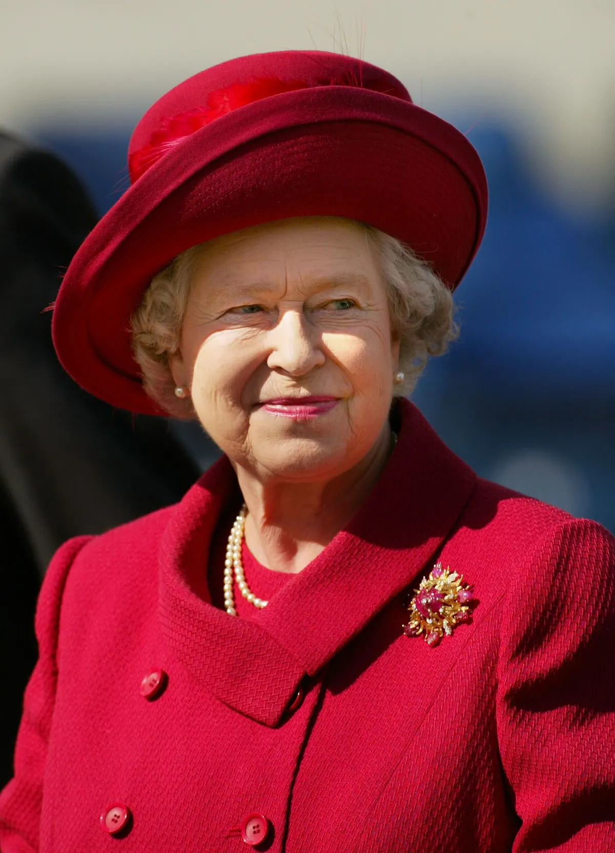 Queen Elizabeth at The Royal Windsor Horse Show at Windsor, Great Park, England on May 18, 2002. | Photo: Getty Images