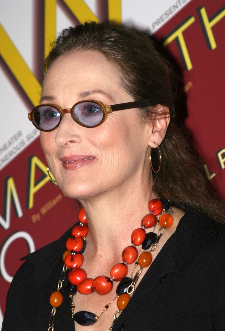 Meryl Streep lors de la soirée d'ouverture de Shakespeare in the Park's Mother Courage And Her Children - Arrivées après la fête au Belvedere Castle - Central Park à New York City, New York | Source : Getty Images