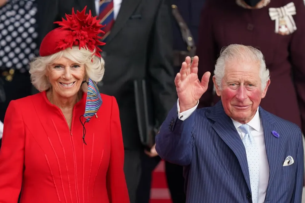 El príncipe Charles y Camilla, duquesa de Cornualles, en The Senedd, el 14 de octubre de 2021. | Foto: Getty Images