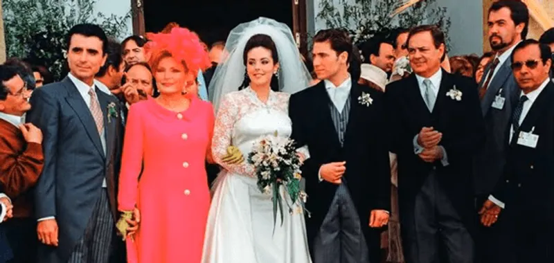 Rocío Carrasco y Antonio David Flores el el 31 de marzo de 1996. │Foto: YouTube / Noticias en Español