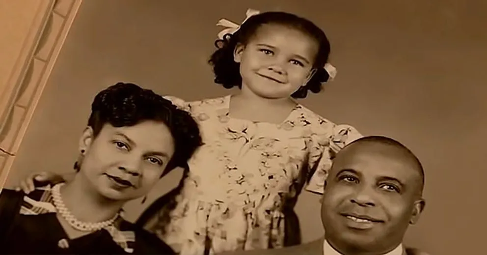 Verda Byrd et ses parents adoptifs | Photo : Youtube/USA TODAY