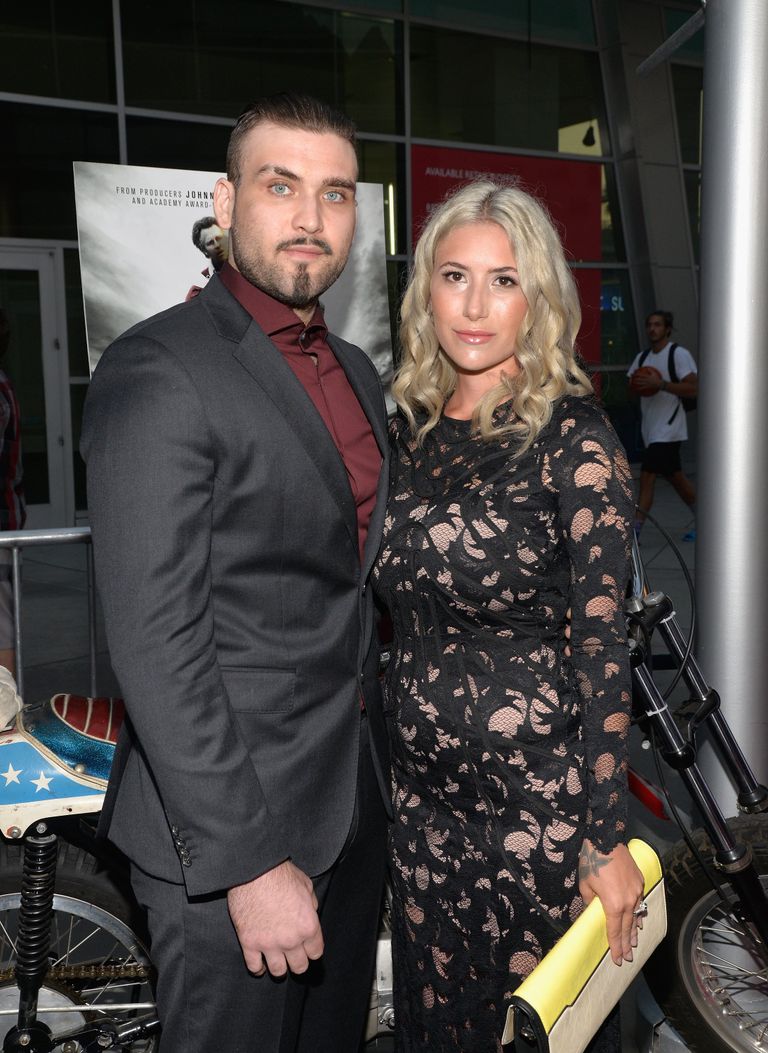 L'acteur Weston Cage et Danielle Cage assistent à la première de "Being Evel" au ArcLight Cinemas le 19 août 2015 à Hollywood, Californie. | Source : Getty Images