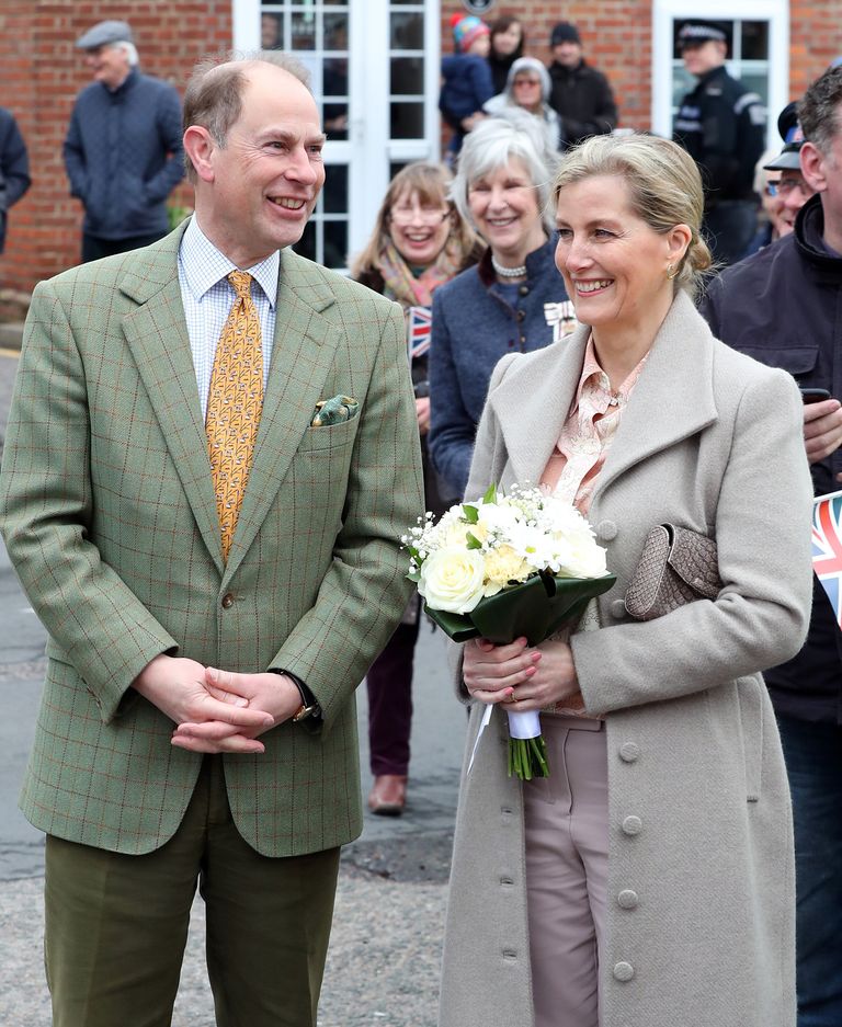 Prince Edward, Sophie Wessex & Their Kids Live ‘So Close to the Queen ...