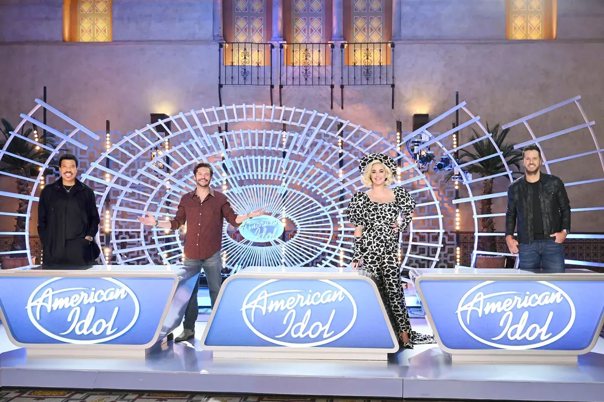 Judges Luke Bryan, Katy Perry, and Lionel Richie, along with host Ryan Seacrest on "American Idol" on October 06, 2020 | Photo: Getty Images
