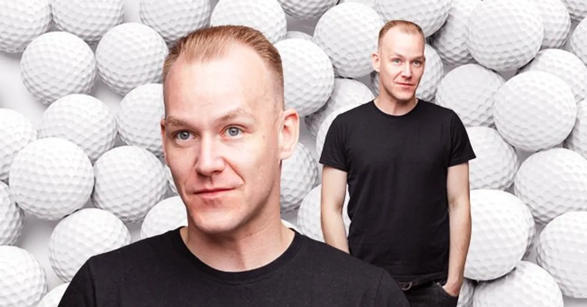 Un homme est allé jouer au golf avec son ami.| Photo: Shutterstock