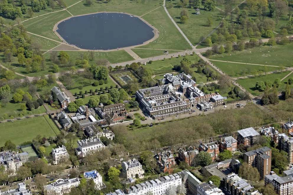 Una vista aérea del Palacio de Kensington y los jardines de Kensington, Londres, Inglaterra. | Foto: Getty Images