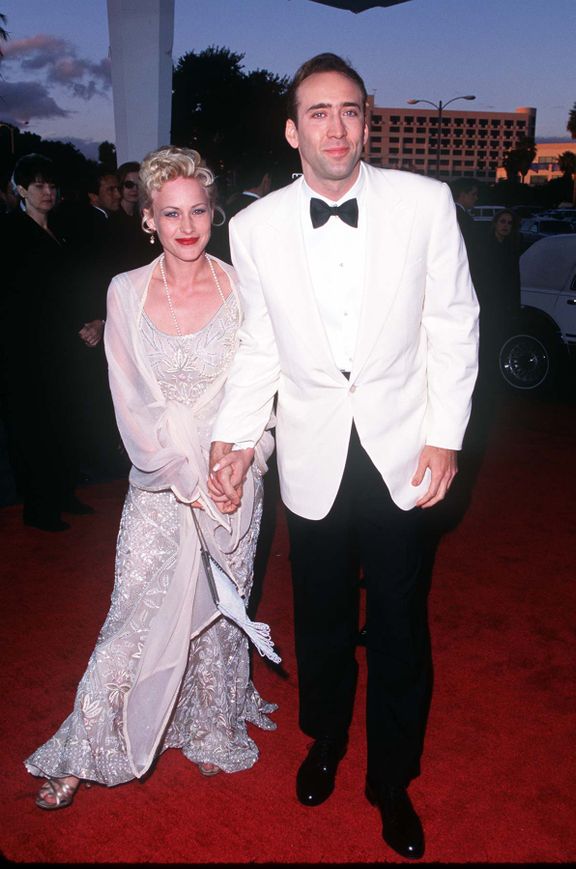 Nicolas Cage y Patricia Arquette durante la segunda edición de los premios del Sindicato de Actores en el Auditorio Cívico de Santa Mónica, California. | Foto: Getty Images