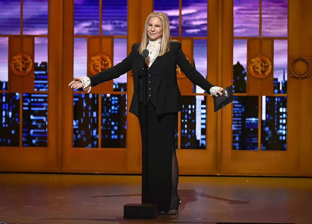 Barbra Streisand en la 70ª entrega de los premios Tony en 2016. | Foto: Getty Images