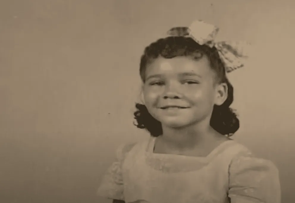 Verda Byrd est née blanche mais a cru qu'elle était noire pendant sept décennies | Photo : Youtube/USA TODAY