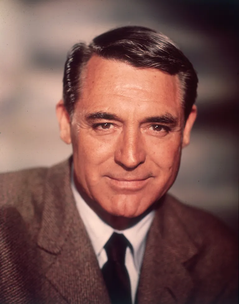 Une image non datée de l'acteur américain Cary Grant qui a joué dans plusieurs films d'Hitchcock | Photo : Getty Images