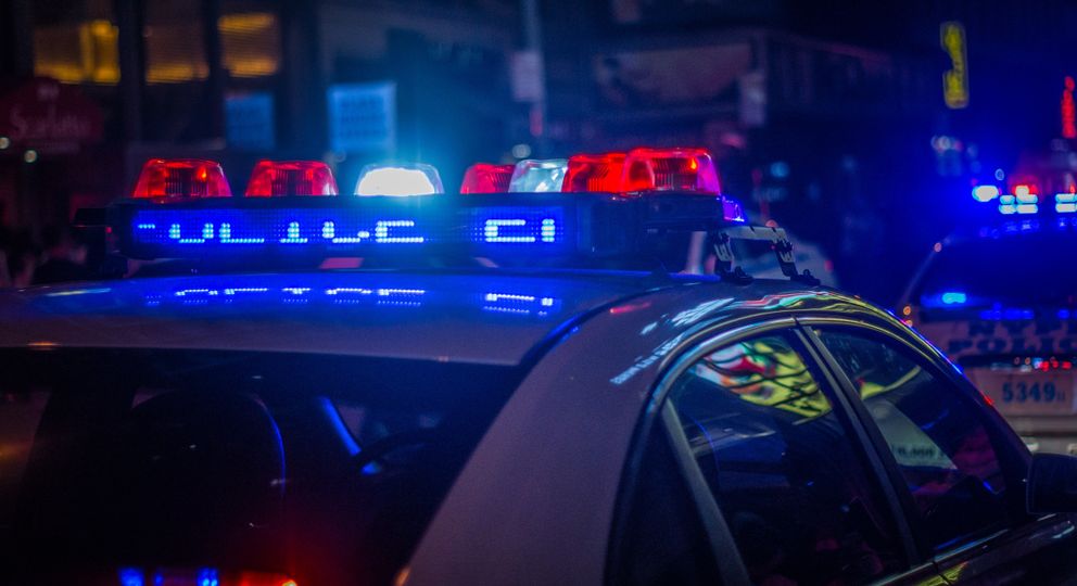 Vehículos patrulla de policía estacionados. | Foto: Unsplash