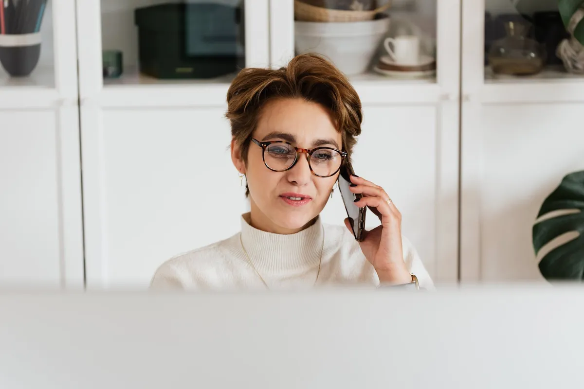 J'ai accepté de l'aider à trouver de l'argent. | Source : Pexels