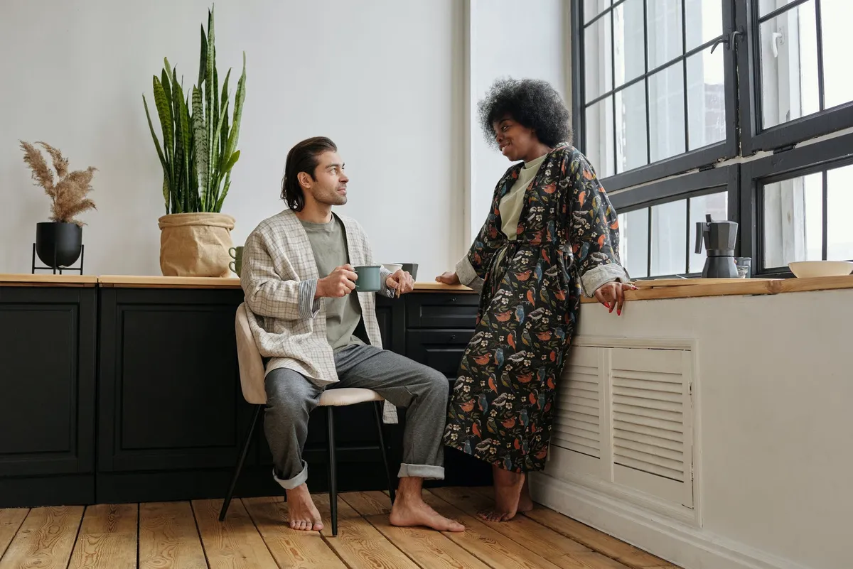 Pol et moi avons décidé de donner la moitié de l'argent à ma sœur. | Source : Pexels