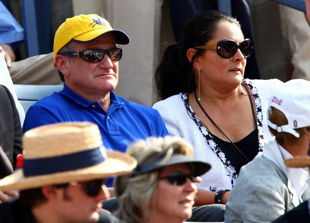 Robin Williams y su esposa Marsha Garces en el Estadio Arthur Ashe en el Centro Nacional de Tenis Billie Jean King, el 9 de septiembre de 2007 en Nueva York. | Foto: Getty Images