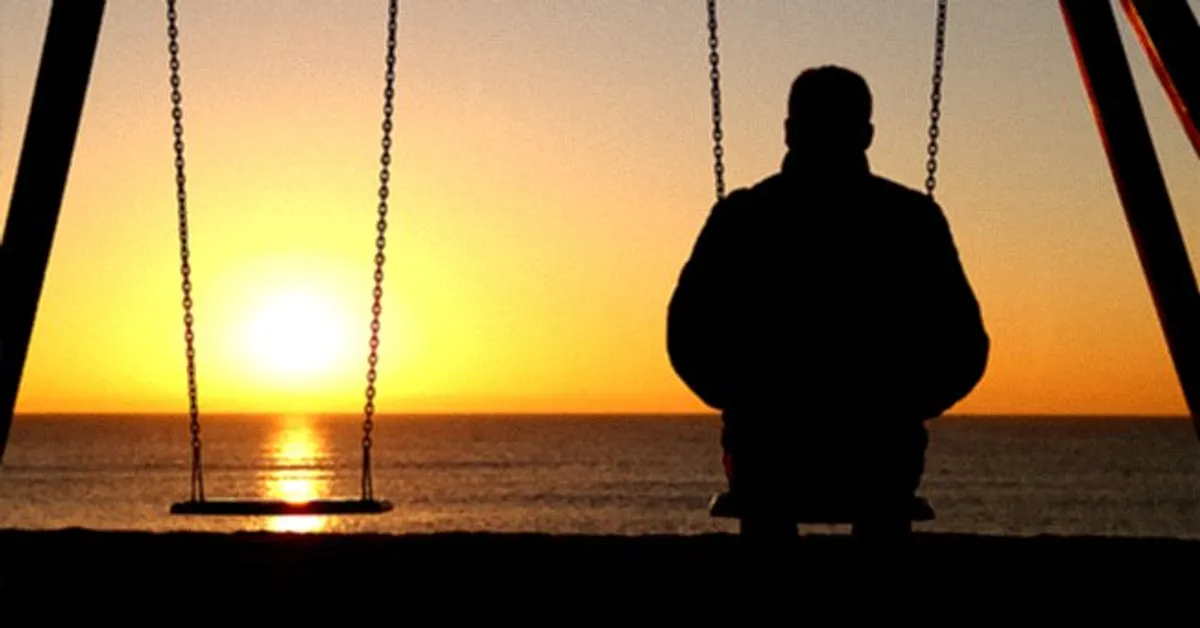 Le mari en deuil a terriblement regretté sa femme. | Photo : Shutterstock