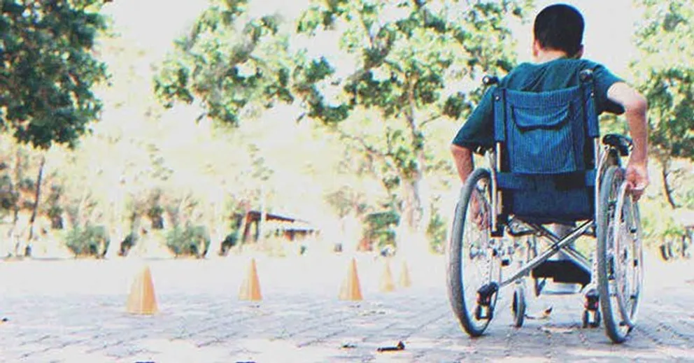 Joven en silla de ruedas. | Foto: Shutterstock