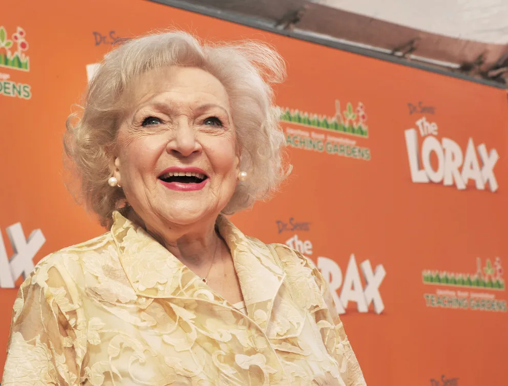 Betty White at the premiere of "Dr. Seuss' The Lorax" at Citywalk on February 19, 2012. | Photo: Getty Images