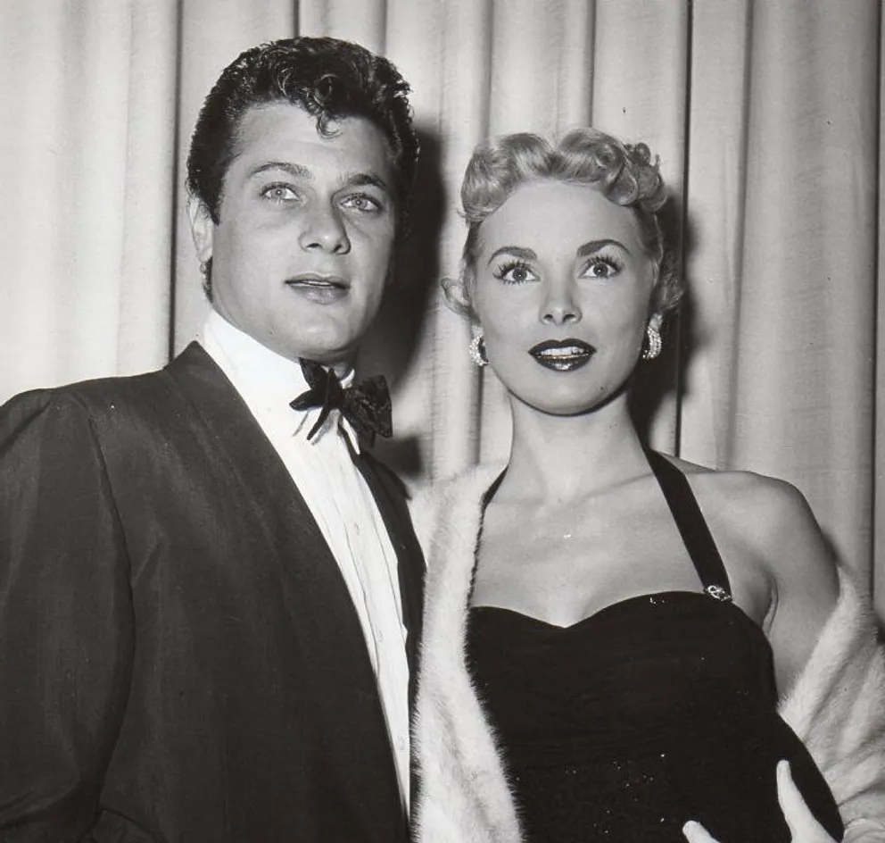 Tony Curtis and Janet Leigh at the 25th Annual Oscars on March 19, 1953 |  Source: Public domain, Wikimedia Commons