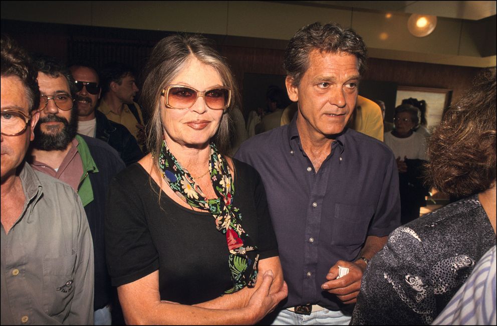 Brigitte Bardot et son mari Benard d'Ormale en France 1994. | Source : Getty Images