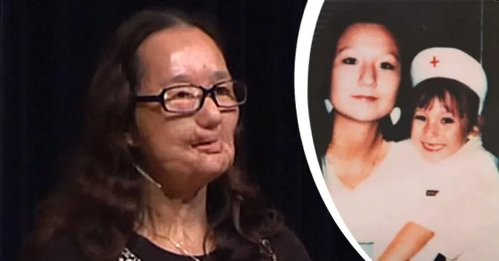 Un collage de Saundra Crocket et une vieille photo d'elle avec son enfant | Photo : Youtube.com/Testify World