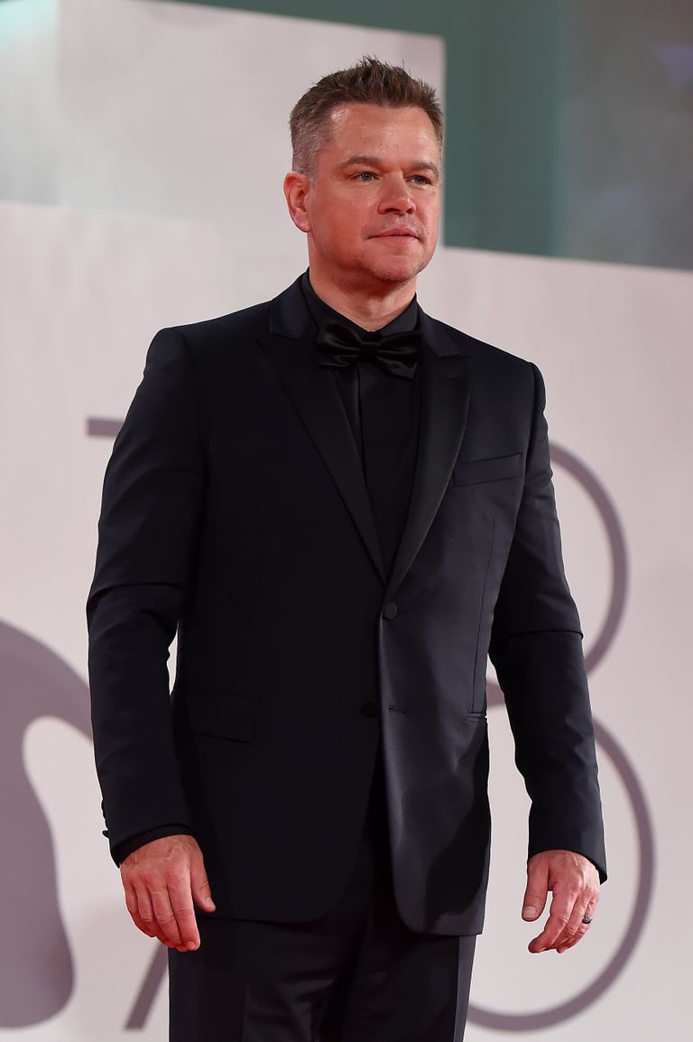Matt Damon assiste au tapis rouge du film "The Last Duel" lors du 78e Festival international du film de Venise, le 10 septembre 2021, à Venise, en Italie. | Source : Getty Images