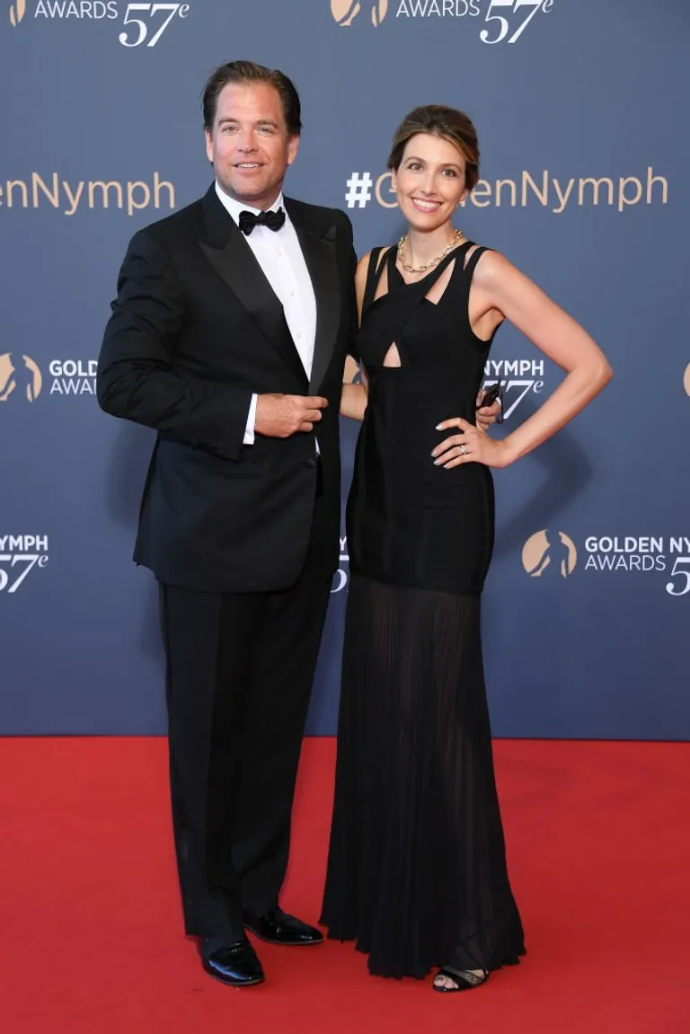 Michael Weatherly y Bojana Jankovic en la ceremonia de clausura del 57º Festival de Televisión de Montecarlo el 20 de junio de 2017, en Montecarlo. | Foto: Getty Images
