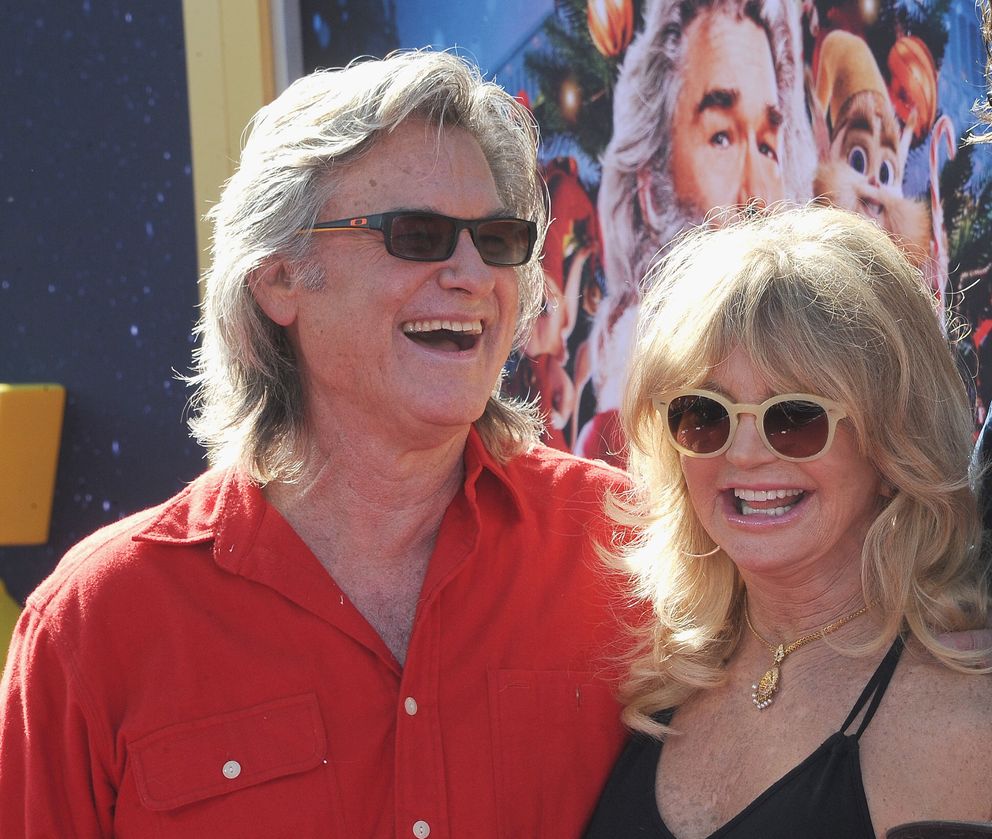Kurt Russell et l'actrice Goldie Hawn arrivent à la première de "The Christmas Chronicles" de Netflix qui a eu lieu au Fox Bruin Theater le 18 novembre 2018, à Los Angeles, en Californie. | Source : Getty Images