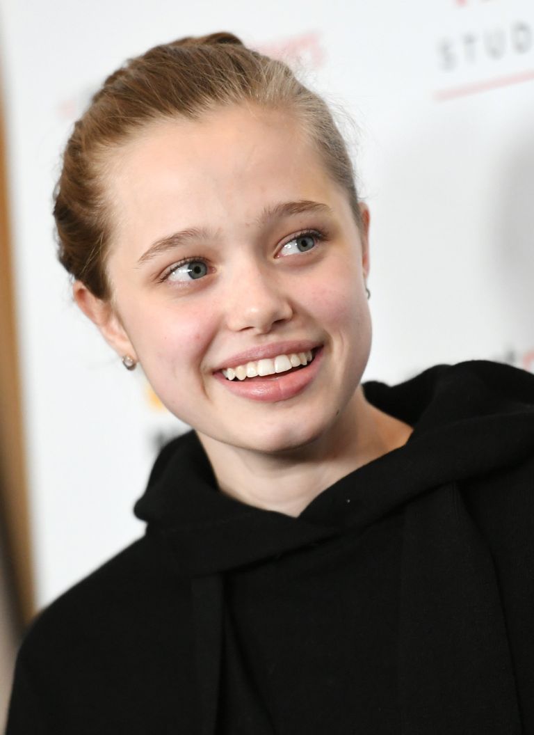 Shiloh Jolie-Pitt en el estreno en Los Ángeles de "Paper & Glue: A JR Project" en el Museo de la Tolerancia, el 18 de noviembre de 2021 en California. | Foto: Getty Images
