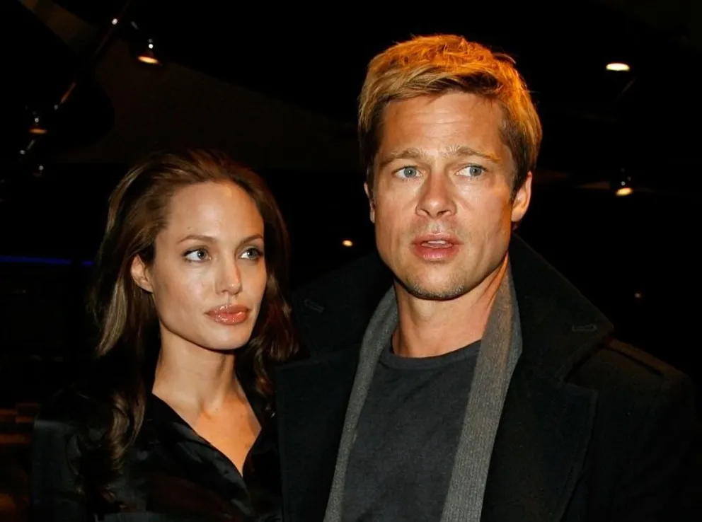 Angelina Jolie et Brad Pitt le 8 janvier 2007 à West Hollywood, Californie | Photo : Getty Images
