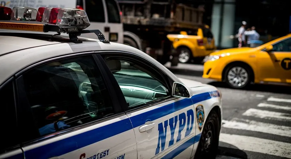 A police officer's car on the street. | Photo: Pixabay